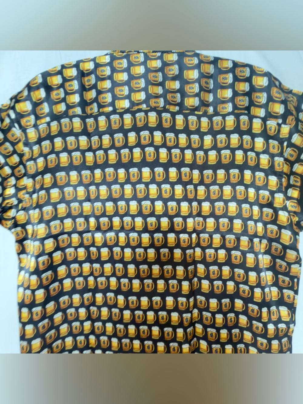 Casual Black Short-Sleeve Button-Down Shirt with Yellow Mug Print - Picture 10 of 12